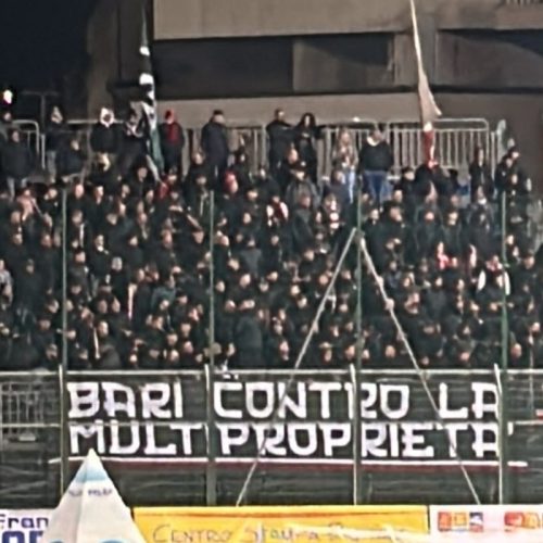 Giudice Sportivo dopo la Coppa: 600 euro di ammenda per lancio di fumogeni, 1 turno a Esposito