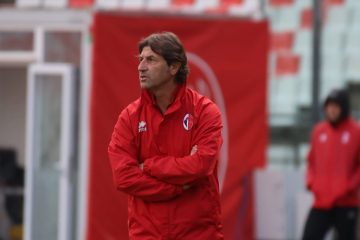 Rastelli: “Prima mezzora buona, poi si è spenta la luce. Squadra involuta, giocare in uno stadio vuoto non è semplice”